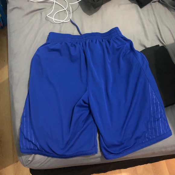 Adidas Golden State Warriors Swingman Shorts - Picture 2 of 3